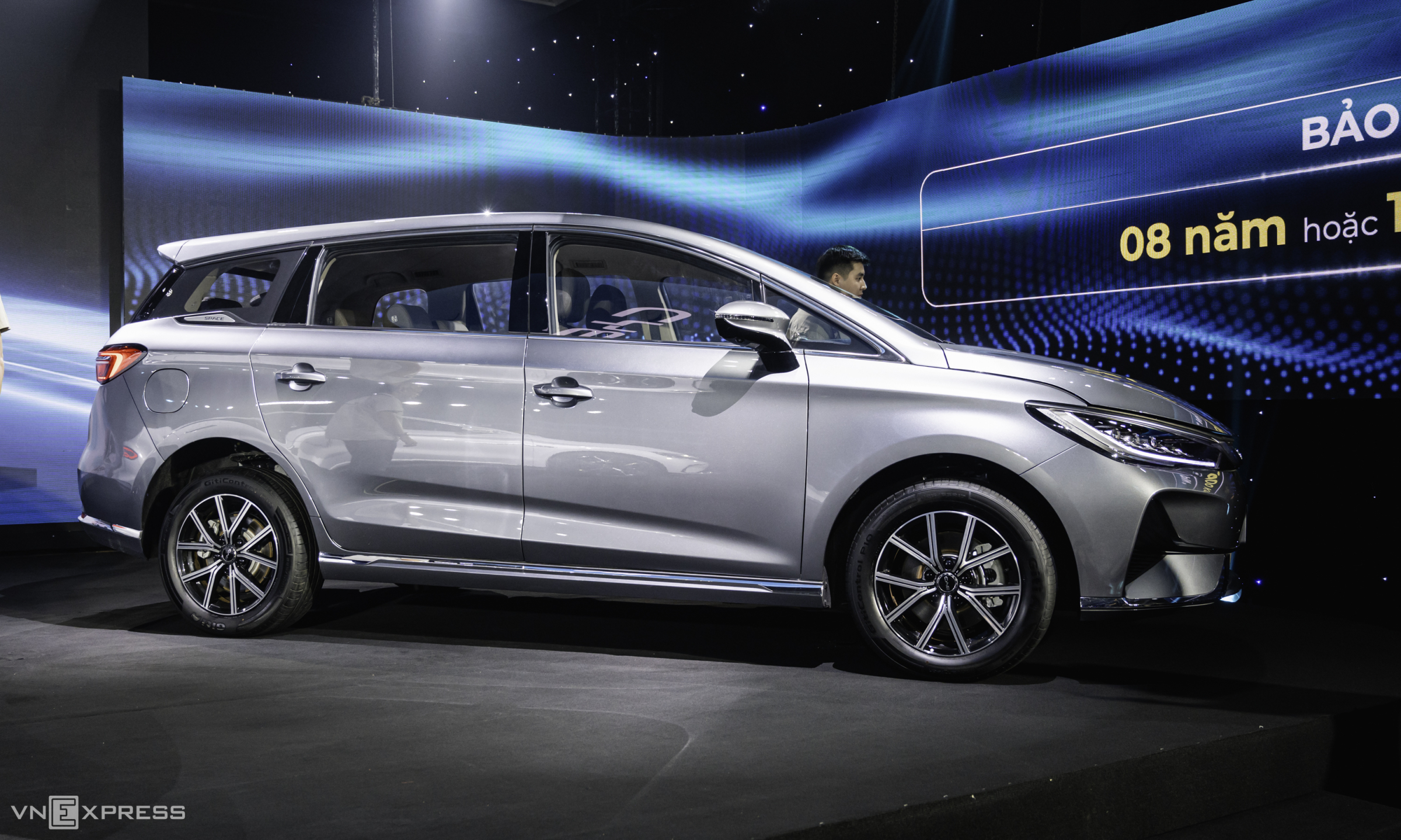 BYD M6 2024 - Image 2