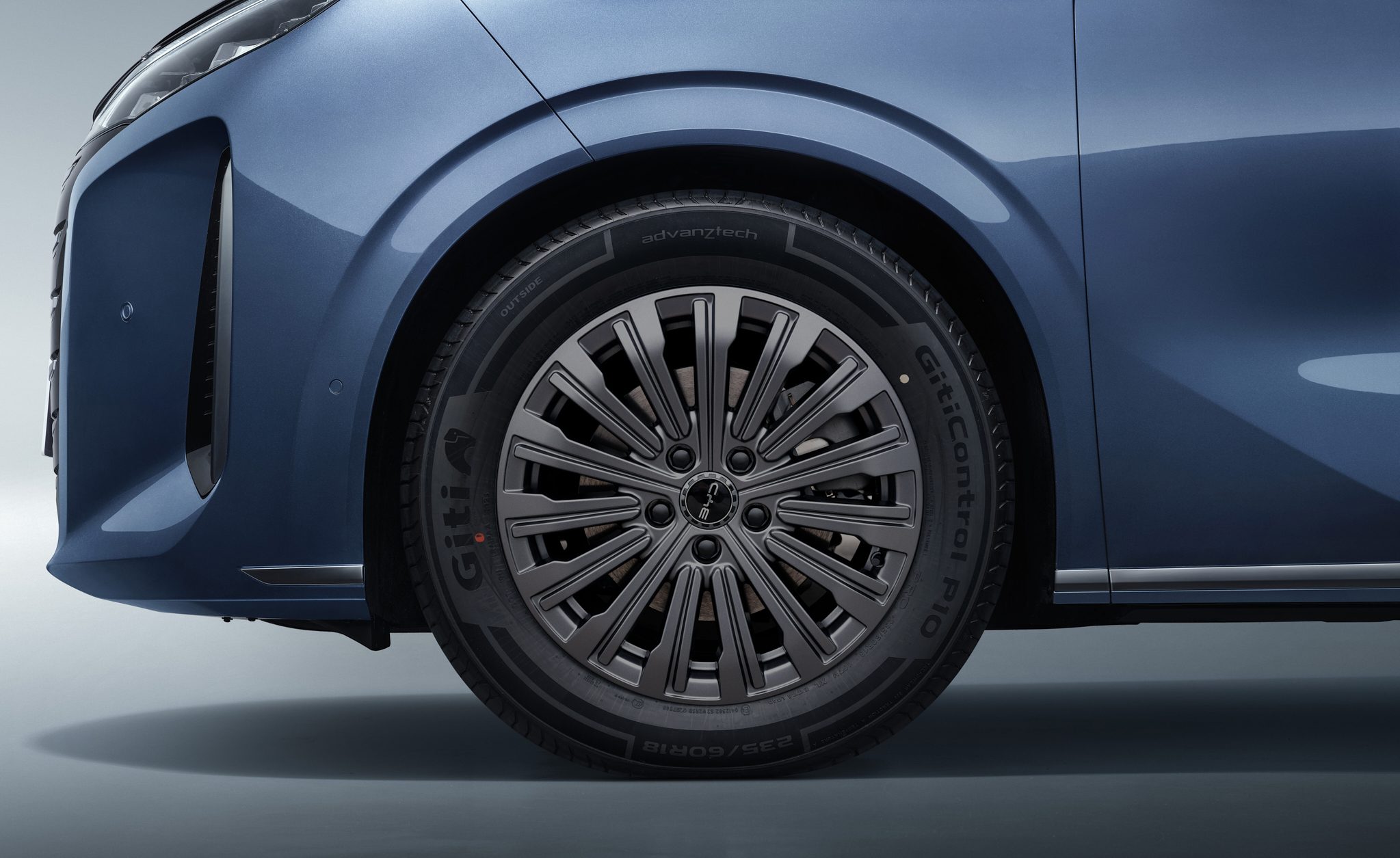 BYD M9 2025 - Image 6