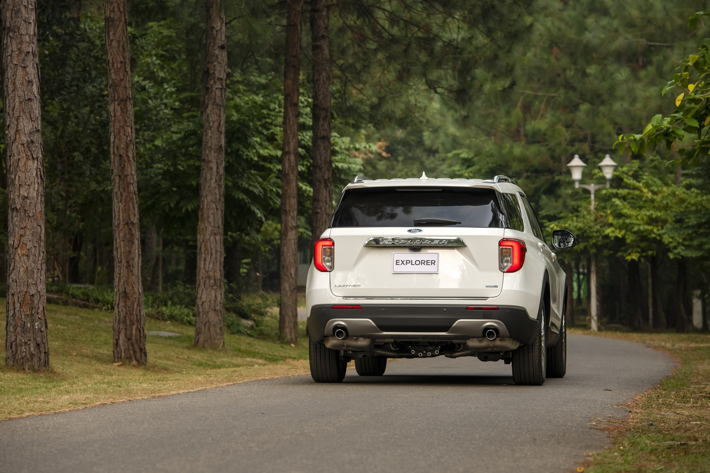 Ford Explorer 2022 - Image 3