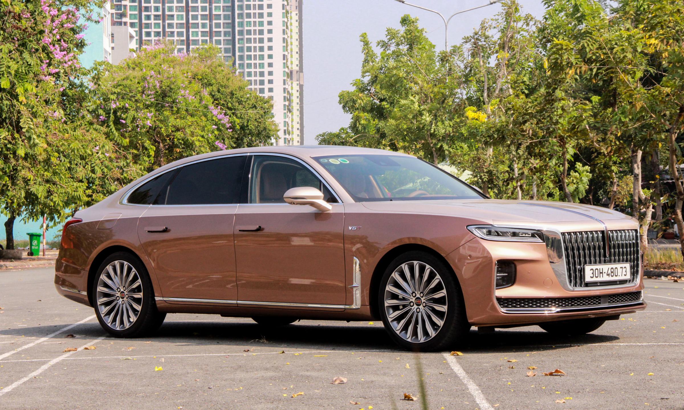 2022 Hongqi H9