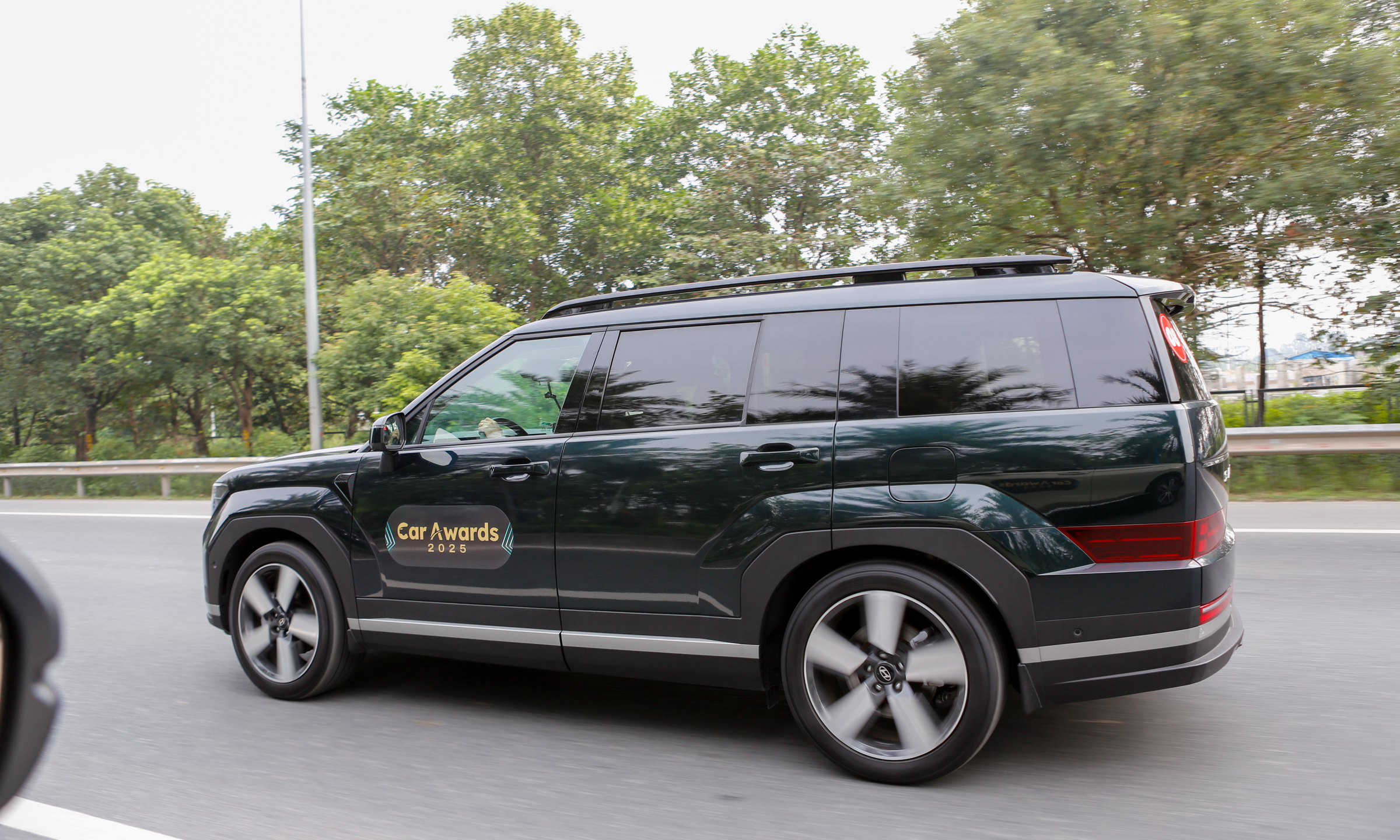 Hyundai Santa Fe 2025 - Image 2