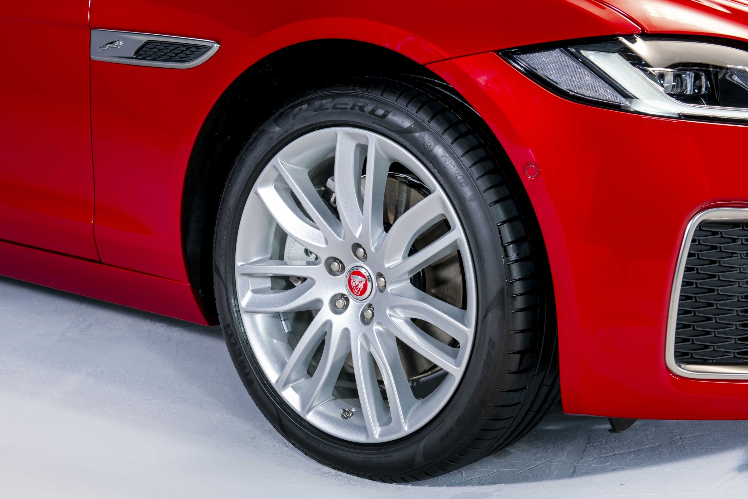 Jaguar XF 2021 - Image 5