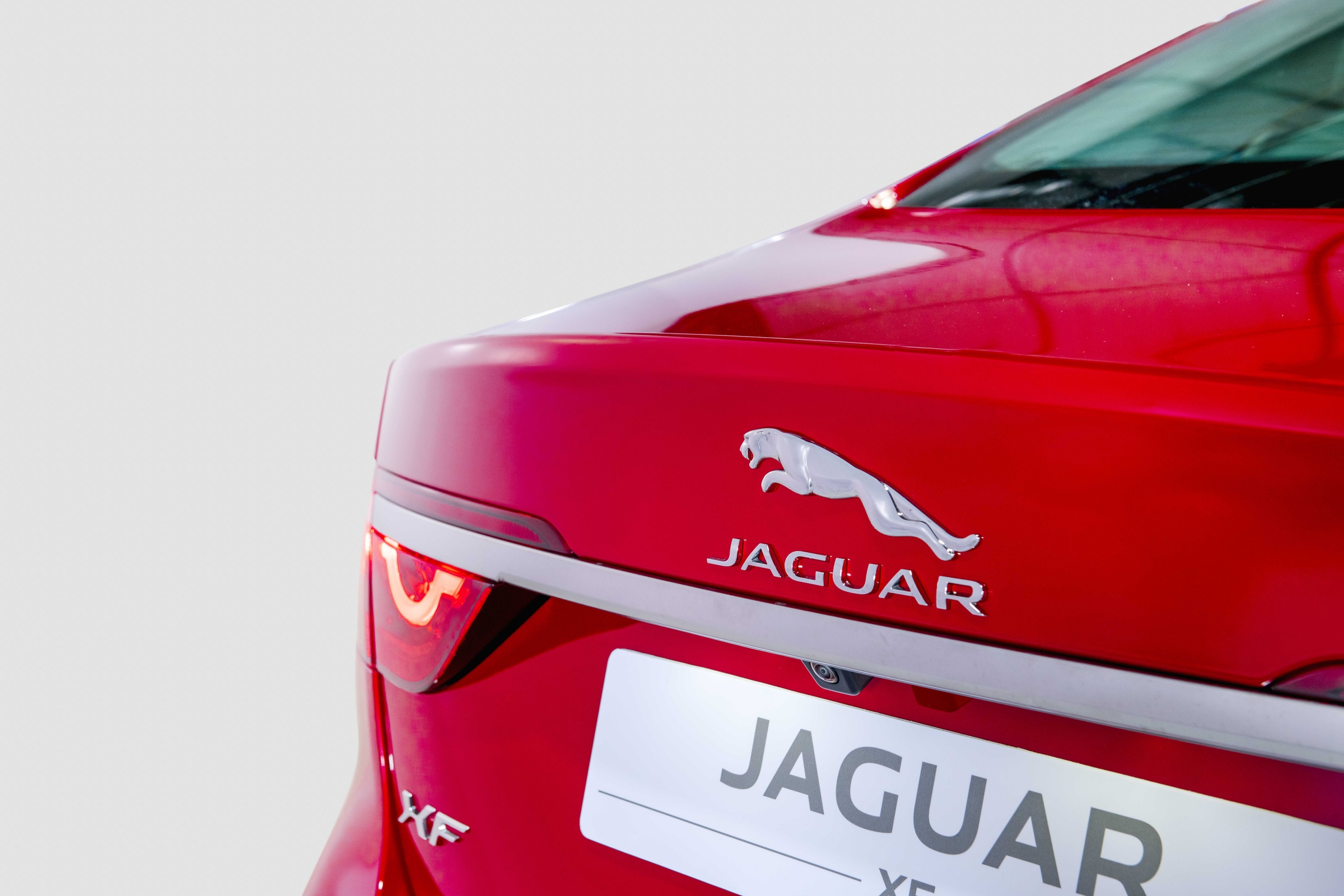 Jaguar XF 2021 - Image 6