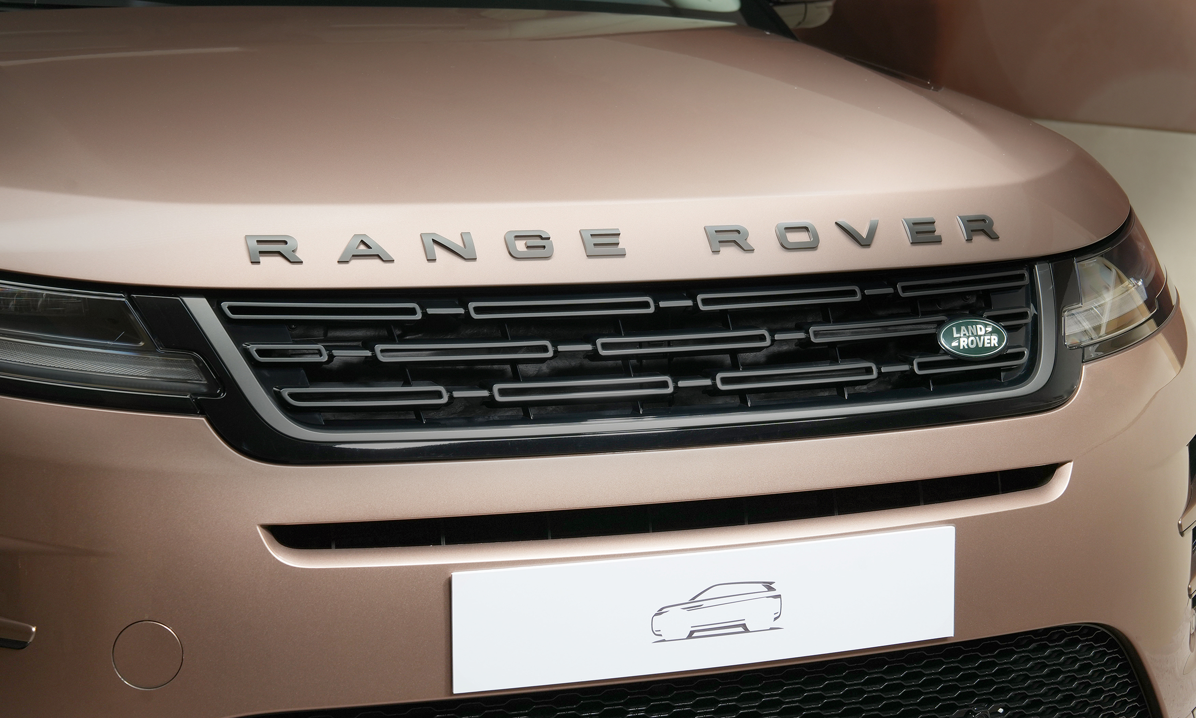 Land Rover Range Rover Evoque 2025 - Image 4