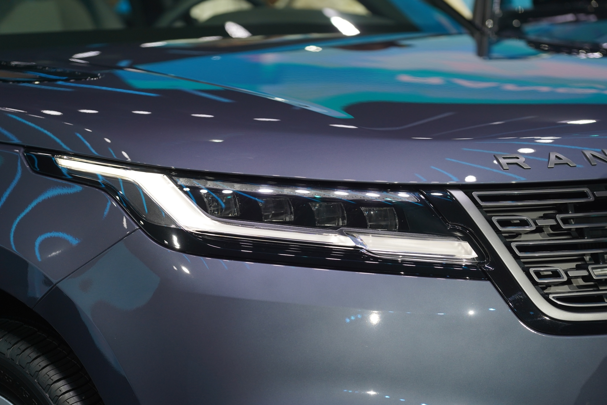 Land Rover Range Rover Velar 2024 - Image 7