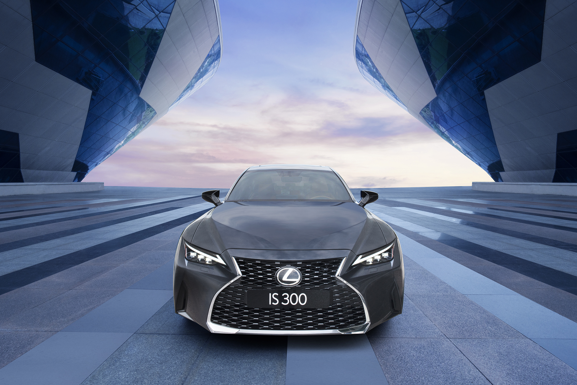 2021 Lexus IS
