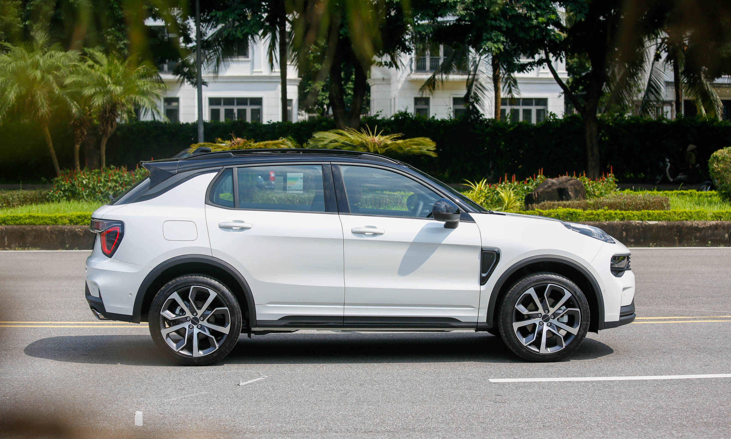 Lynk & Co Lynk Co 01 2024 - Image 4