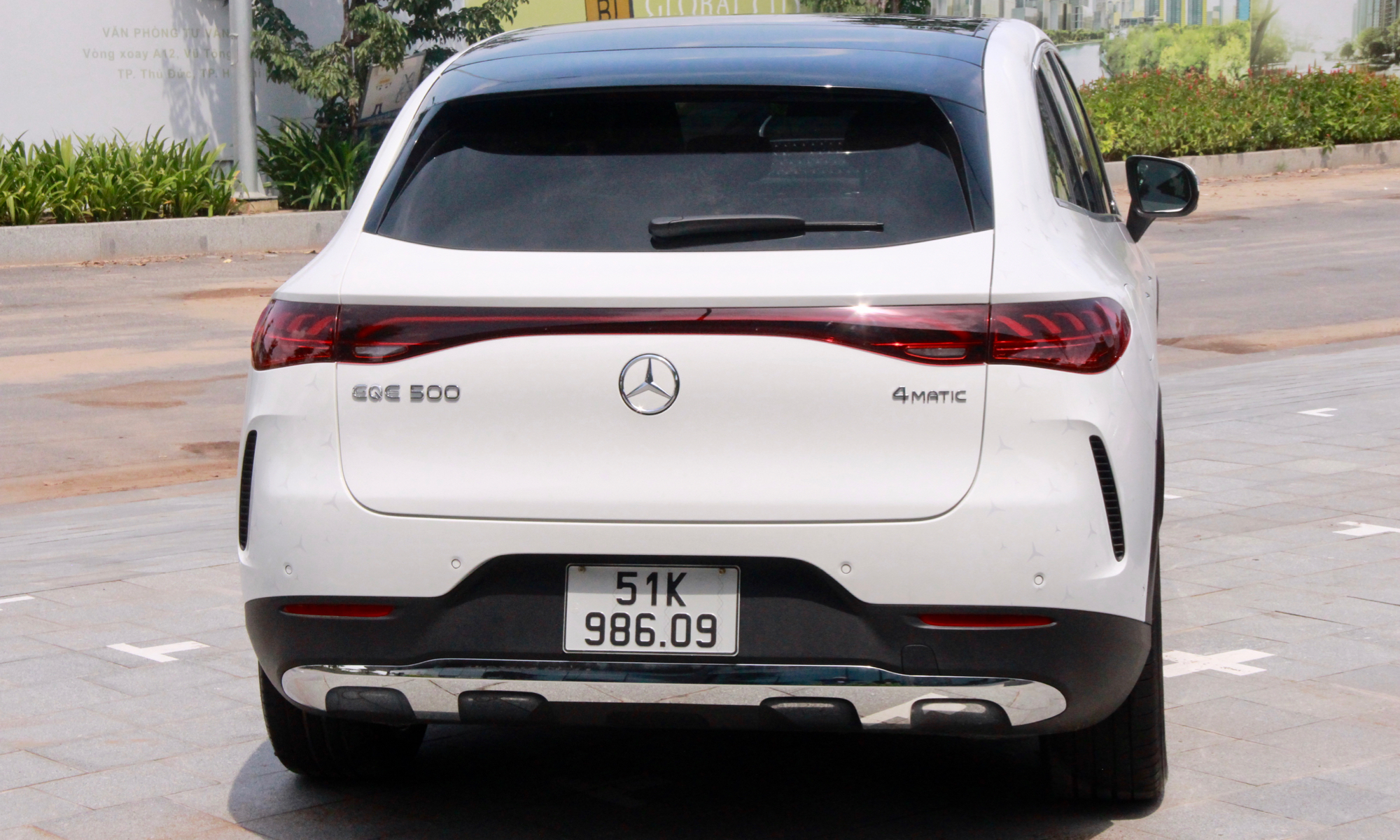 Mercedes EQE SUV 2023 - Image 3