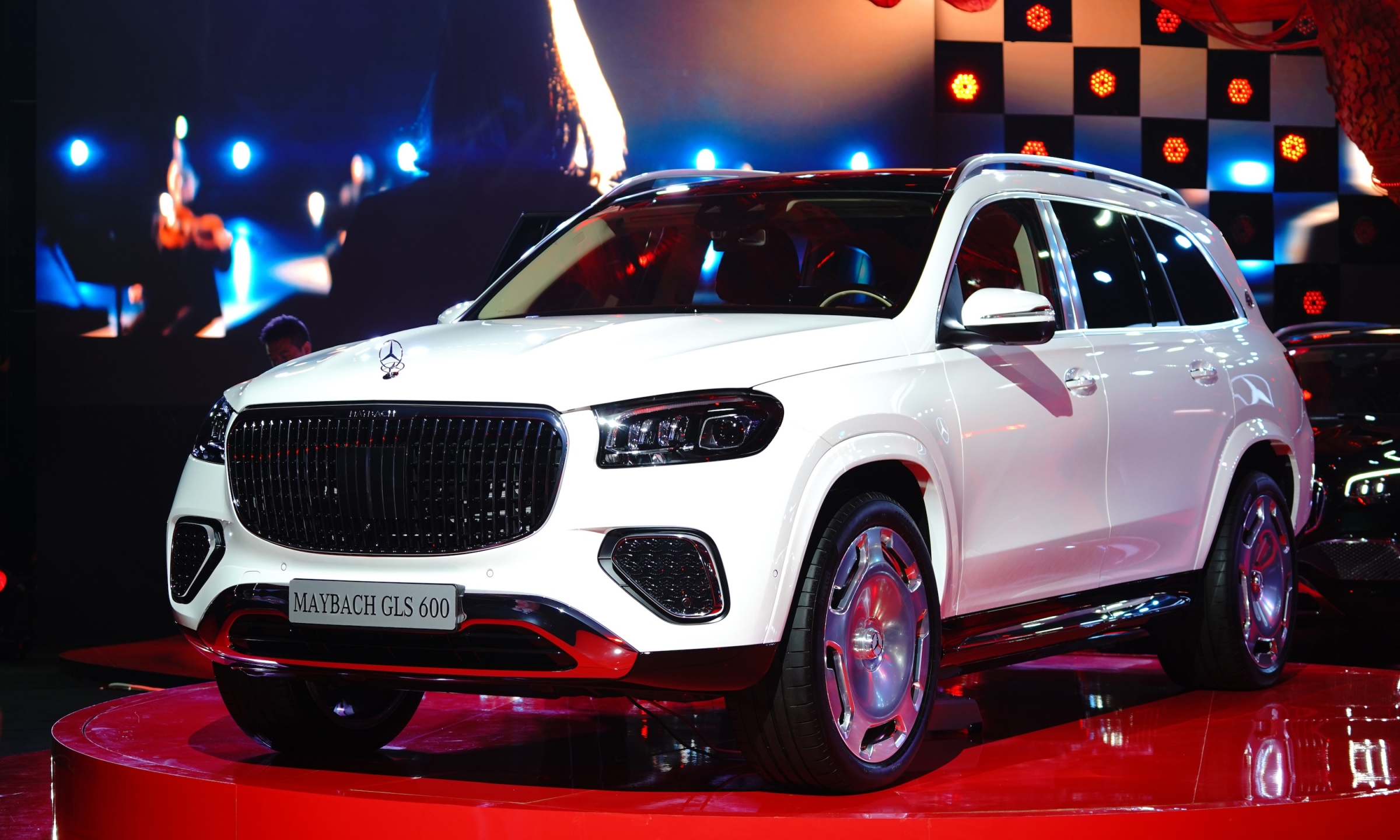 Mercedes GLSクラス 2025 - Image 4