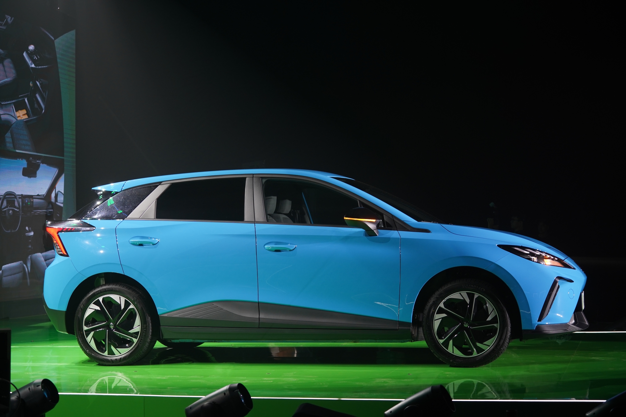 MG MG4 2025 - Image 4