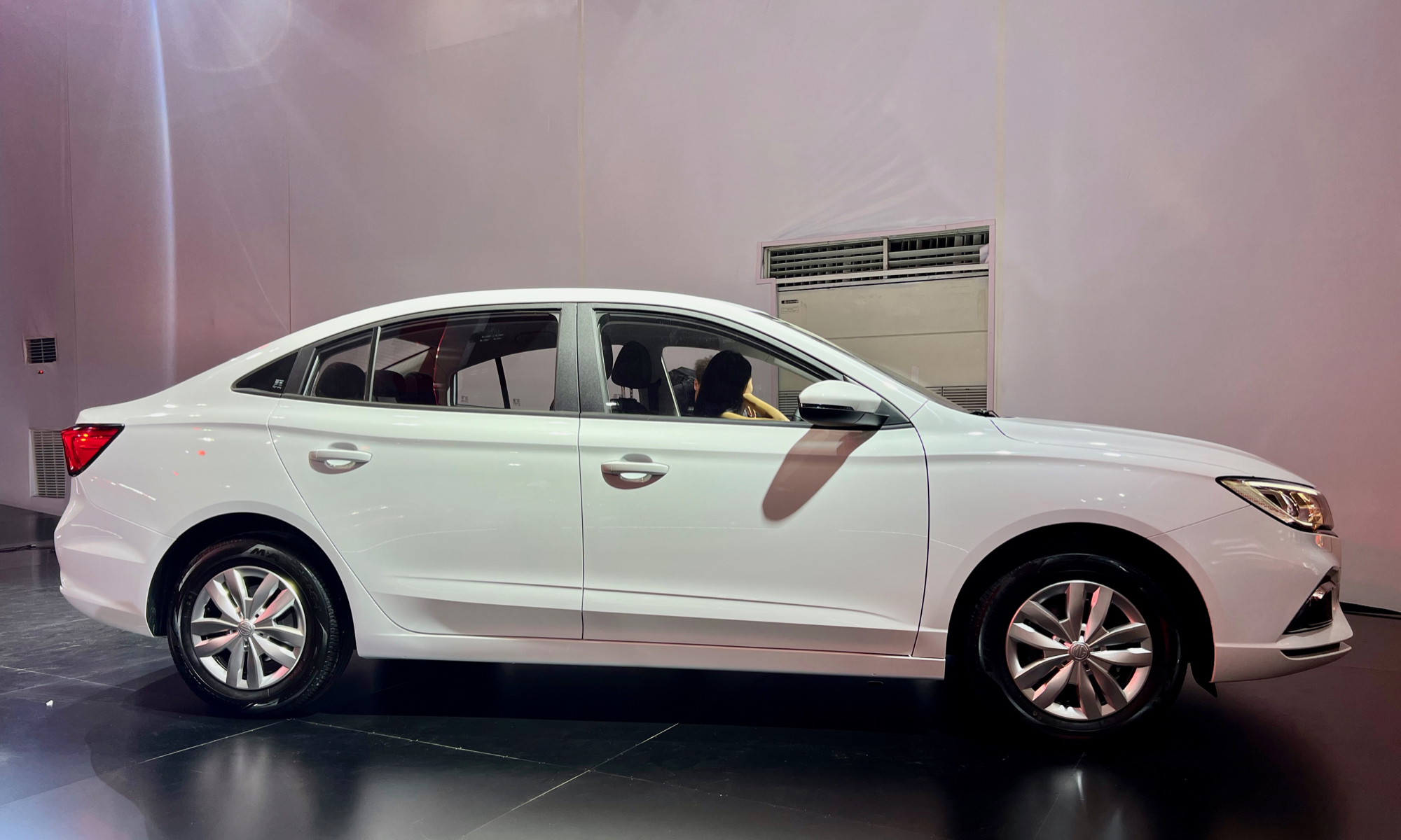 MG MG5 2025 - Image 7