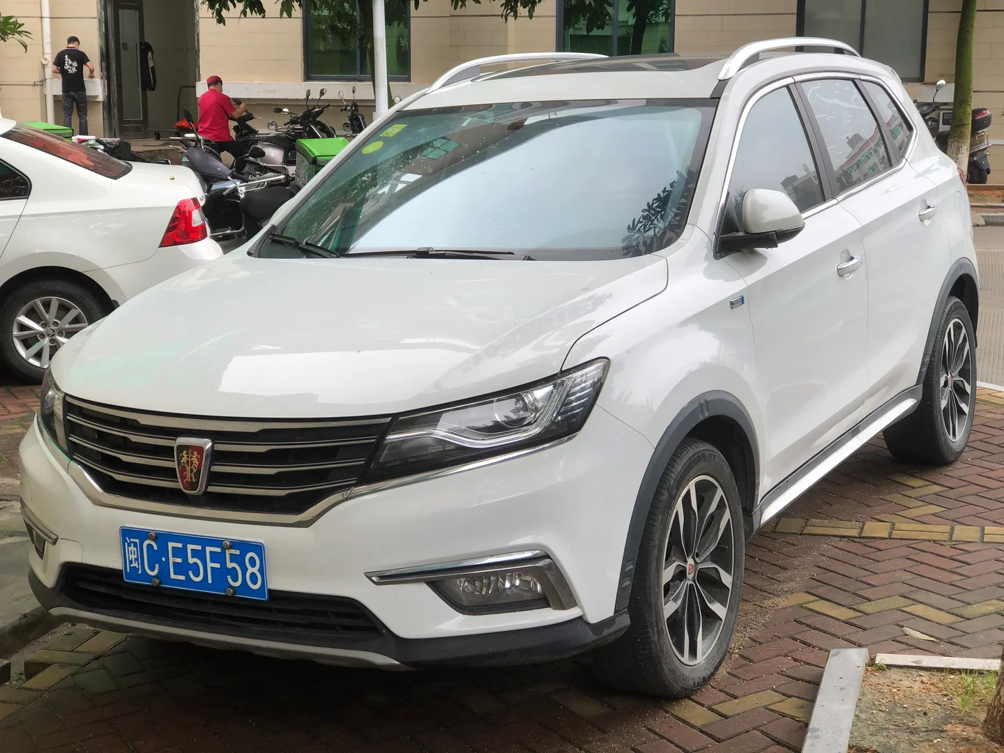 MG RX5 2023 exterior