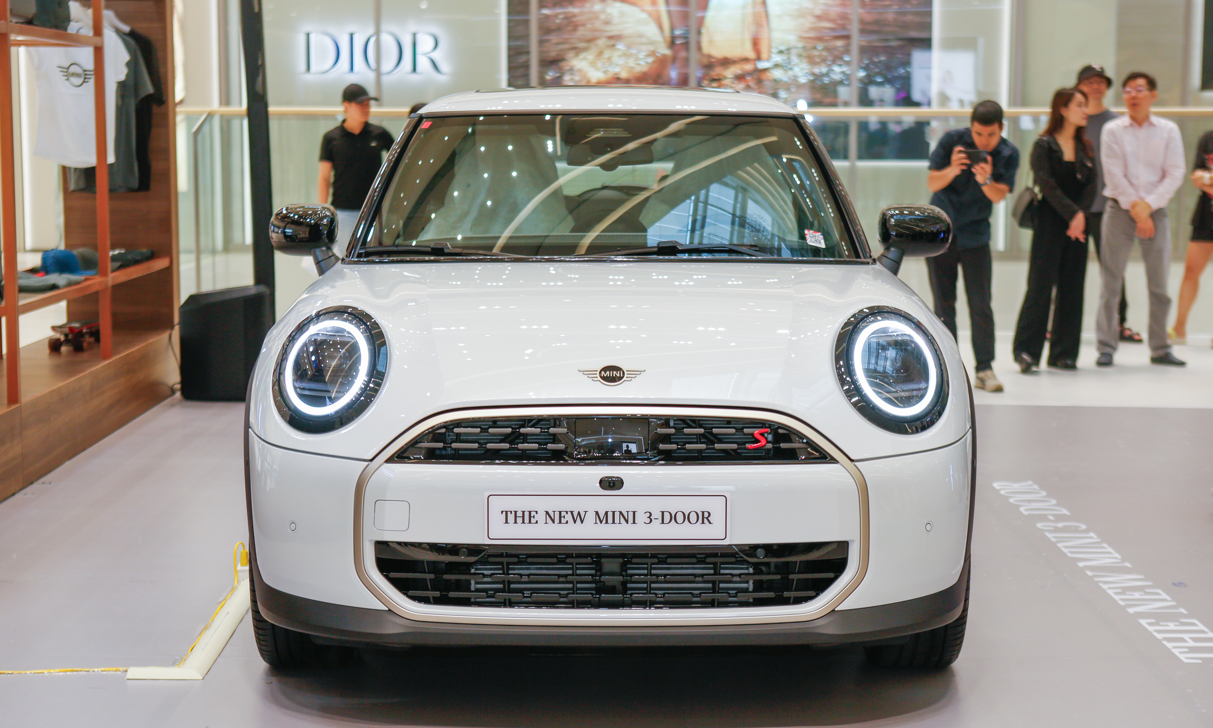 Mini 3 DOOR 2025 - Image 2