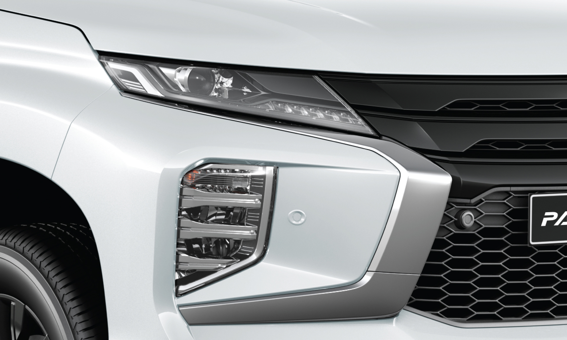 Mitsubishi Pajero Sport 2024 - Image 5