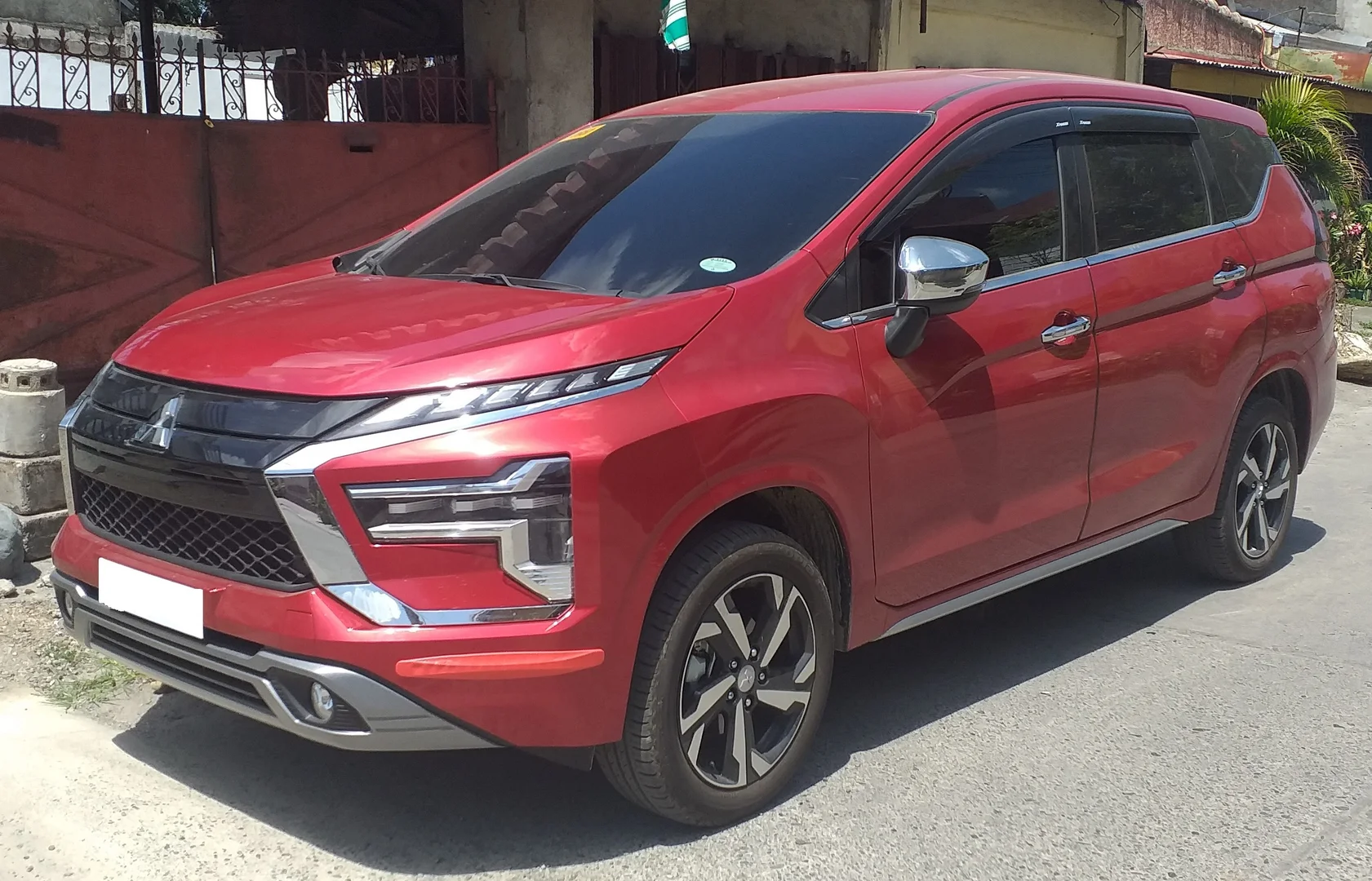 Mitsubishi XPANDER 2025 exterior