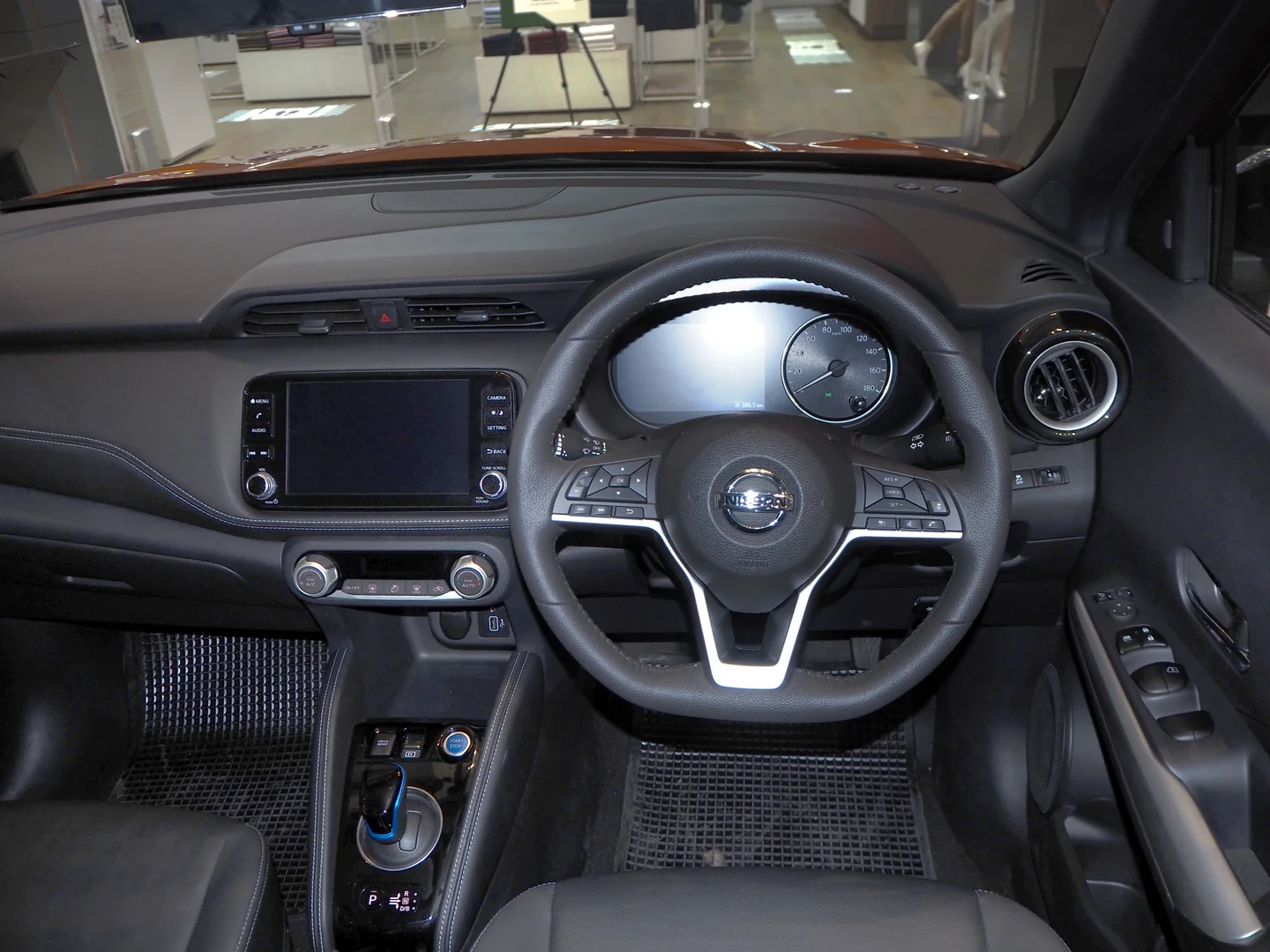 Nissan Kicks e-power 2025 exterior