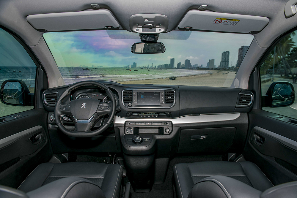 Peugeot Traveller 2021 - Image 5