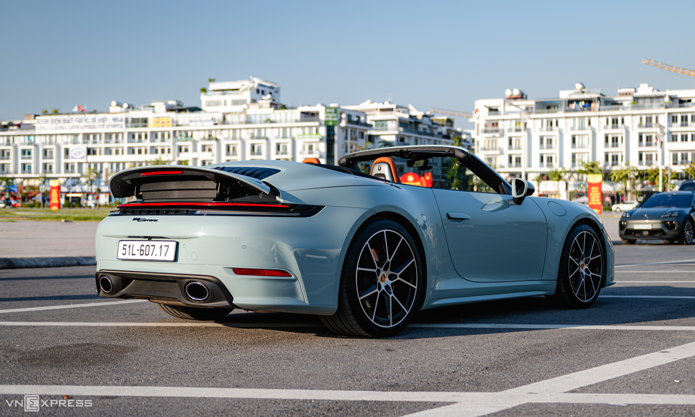 Porsche 911 2025 - Image 4