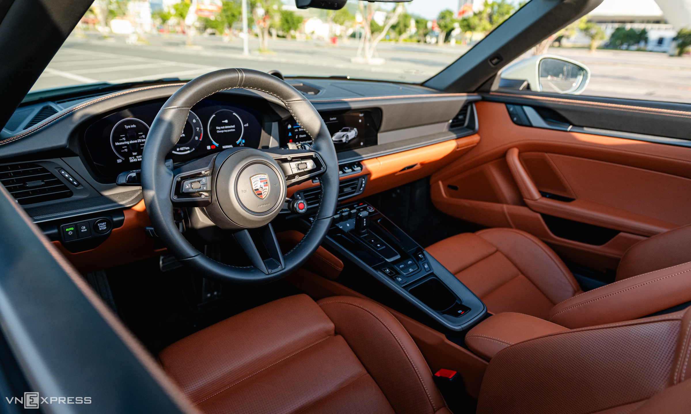 Porsche 911 2025 - Image 6