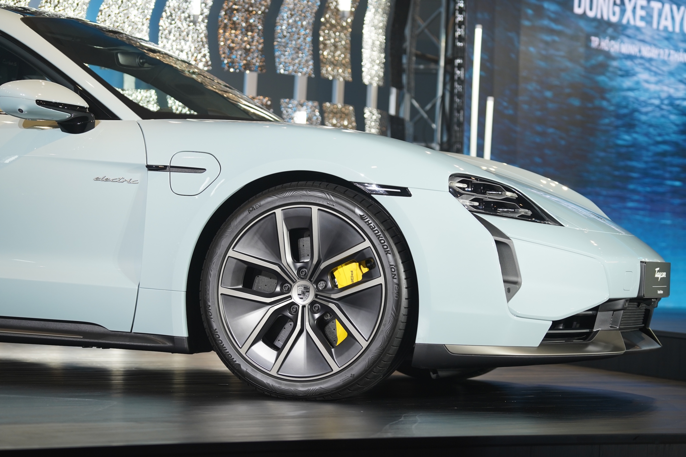 Porsche Taycan 2024 - Image 7