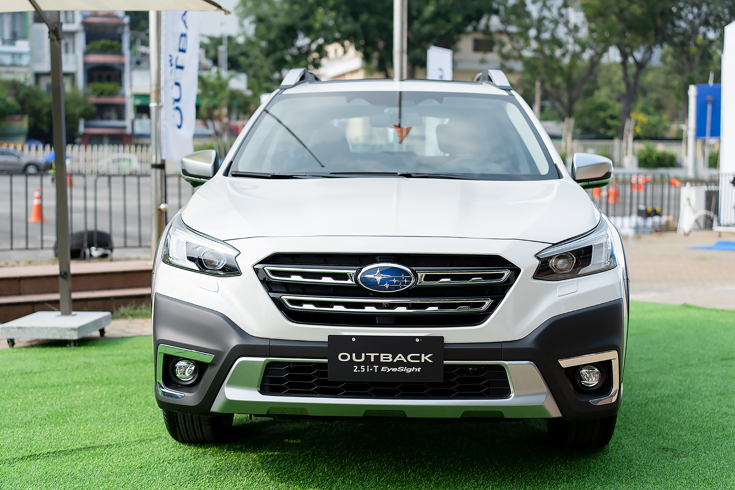 Subaru Outback 2023 - Image 2