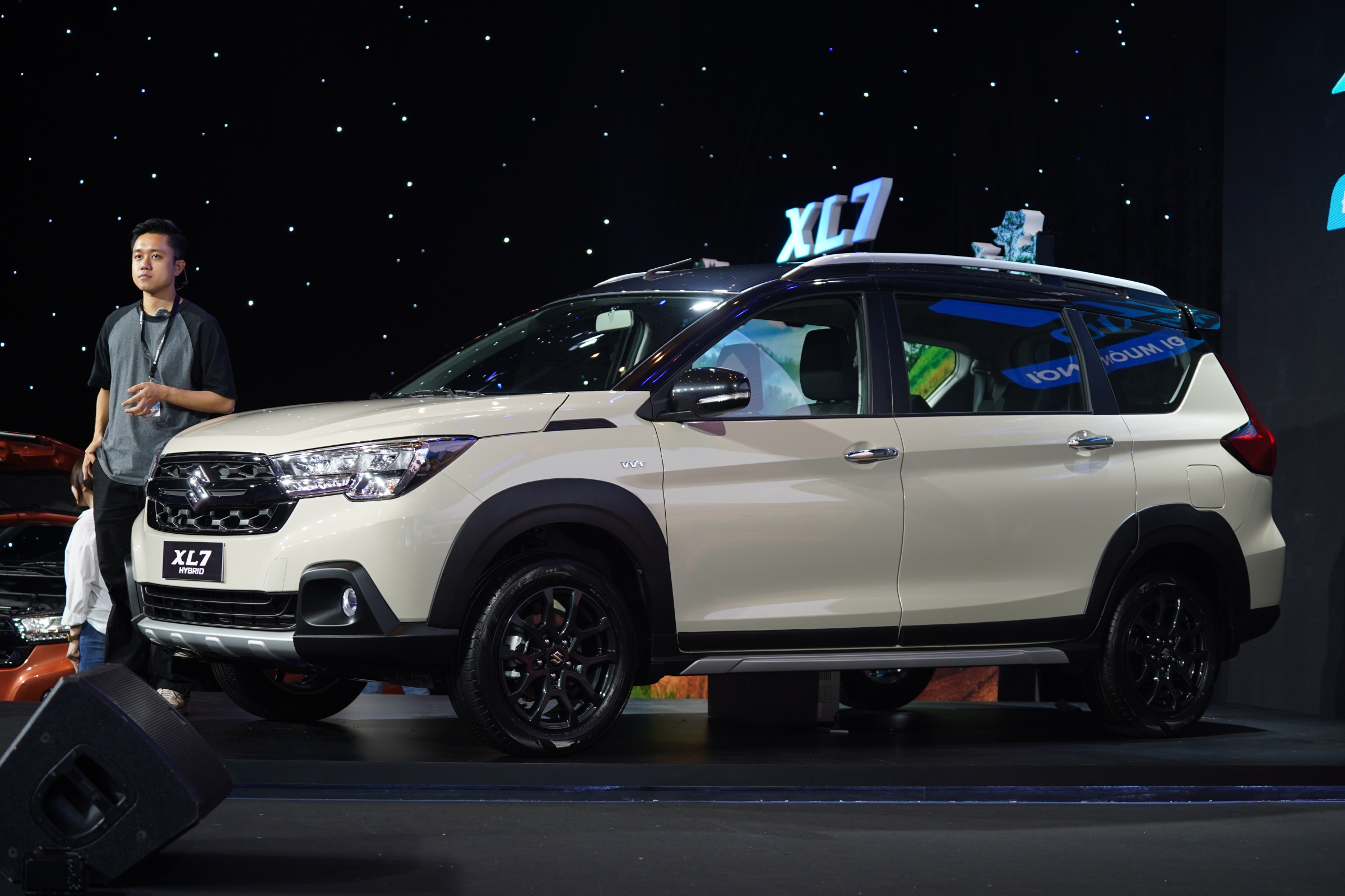 Suzuki XL7 Hybrid 1 tông màu 2024 - Image 3