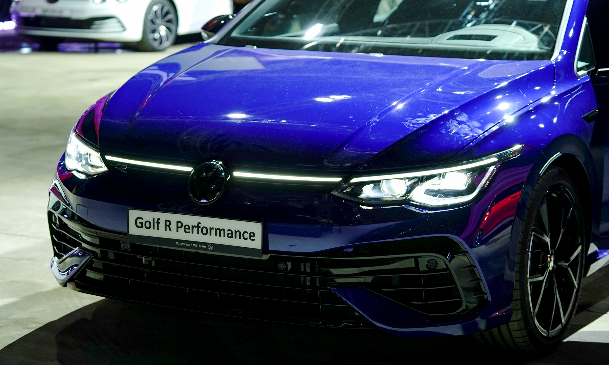 Volkswagen Golf R Performance 2025 - Image 4