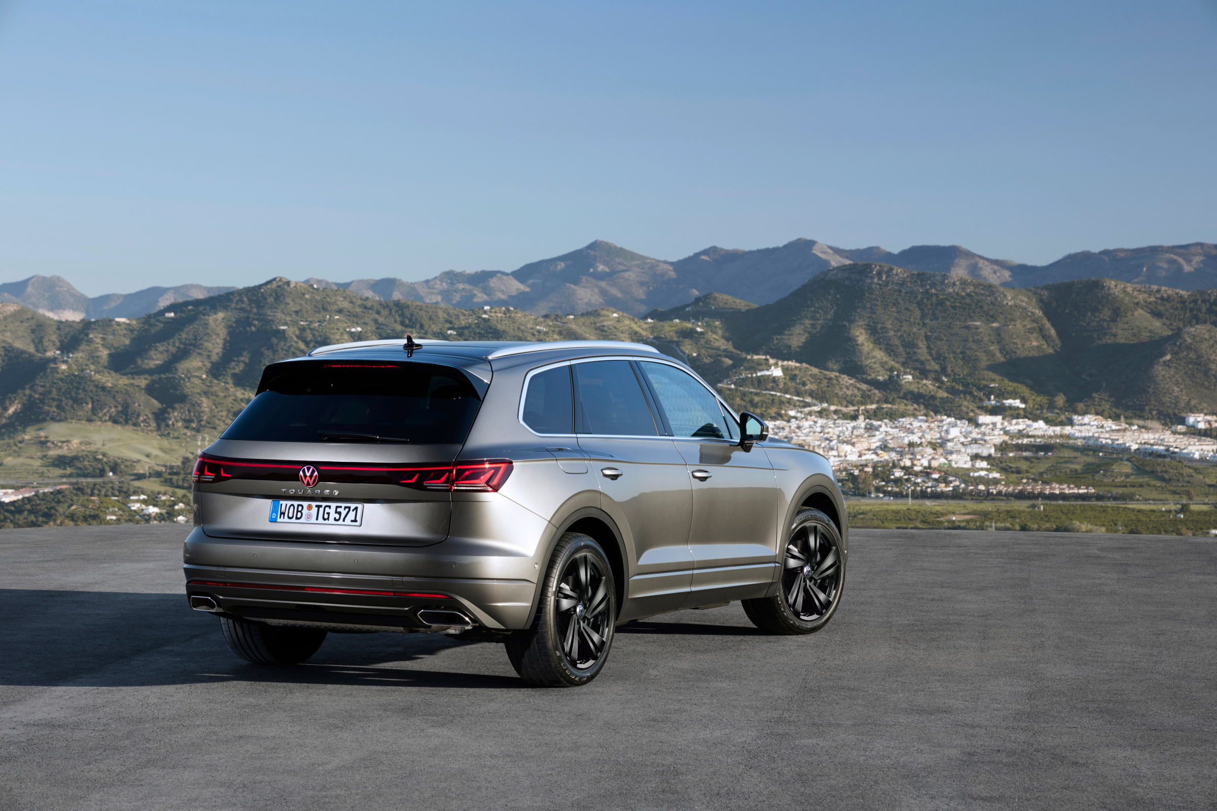 Volkswagen Touareg 2025 - Image 2