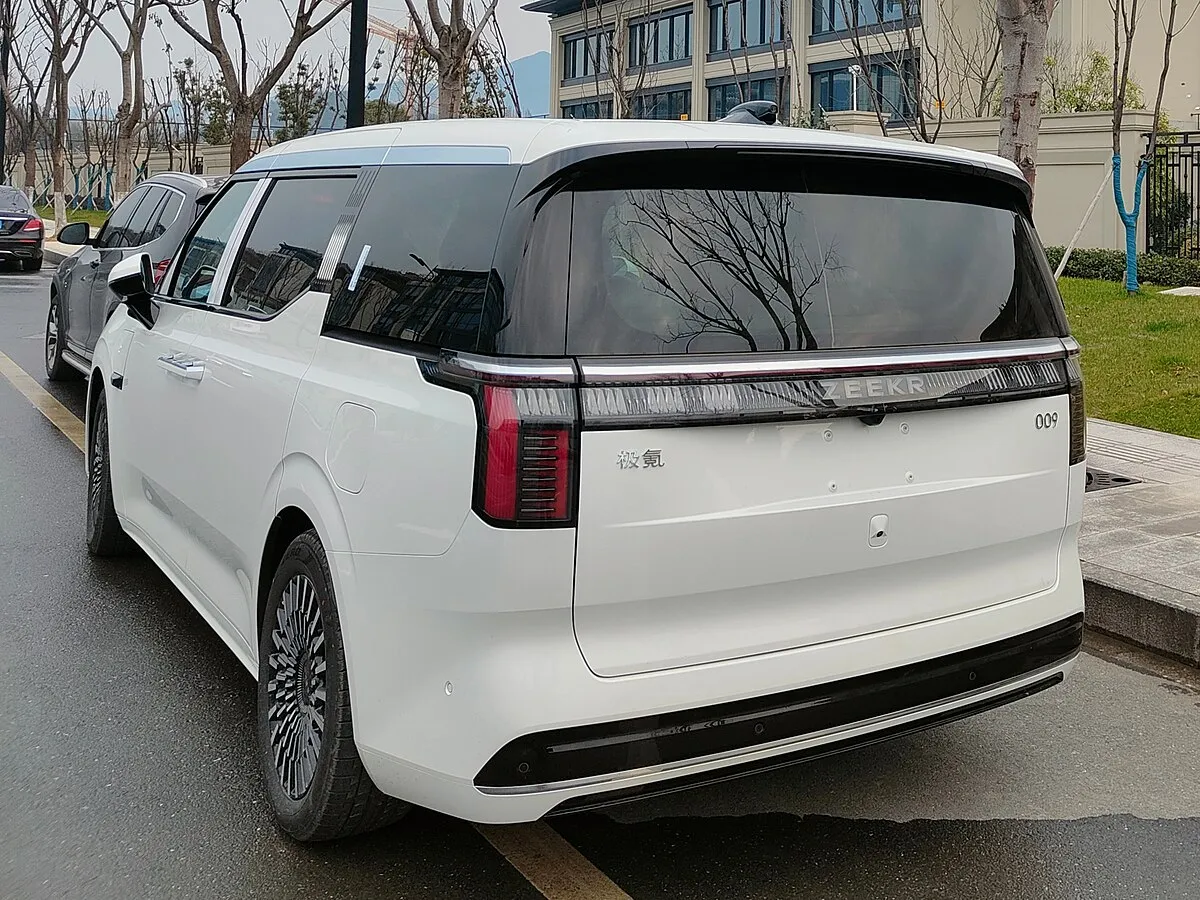 ZEEKR ZEEKR 009 2026 ZEEKR 009 6 Seater - Image 7